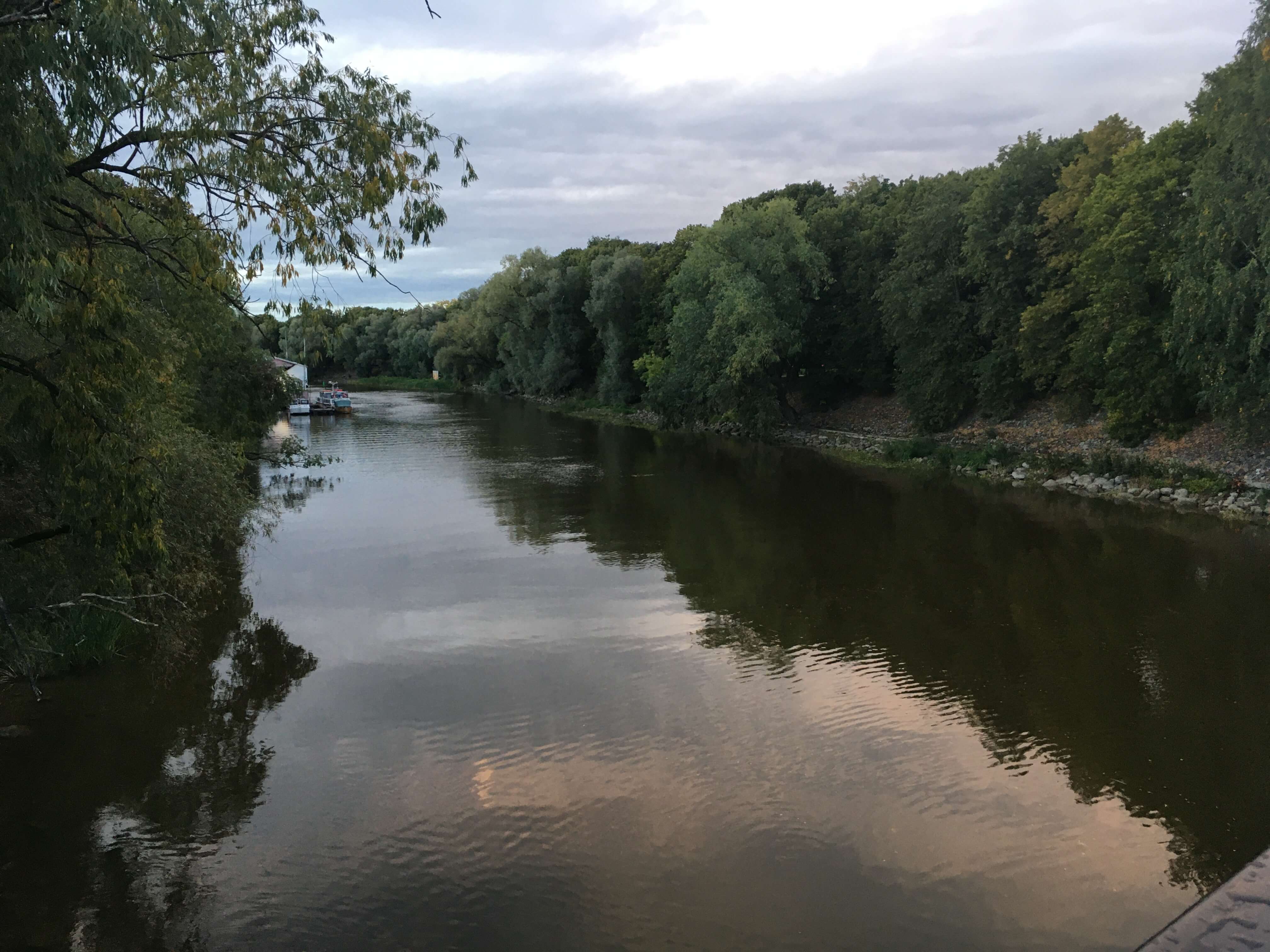 Photo of Emajõgi (Mother river) from Kaarsild (Arch bridge) in downtown Tartu.